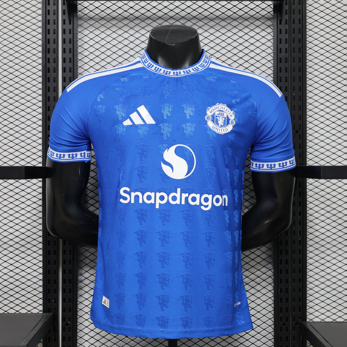 2026 Manchester United Retro Player Version Jersey