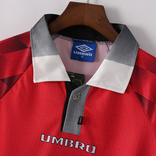 1996 Manchester United home kit